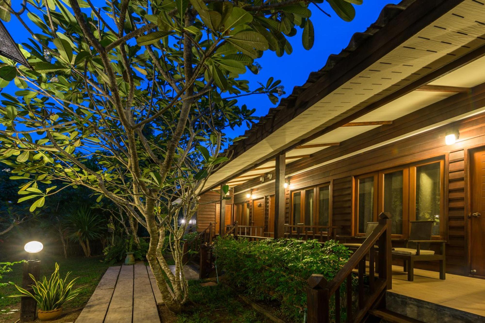 Lanta Thip House By Swiss-Belhotel - Sha Plus Koh Lanta Exterior photo